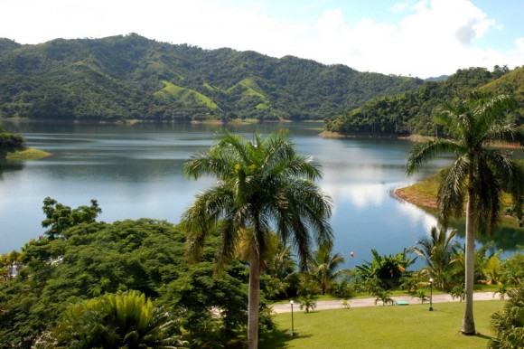 20090928ame-lago-hanabanilla-villaclara-montanas-01-580x386