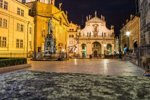 prague-913267_640